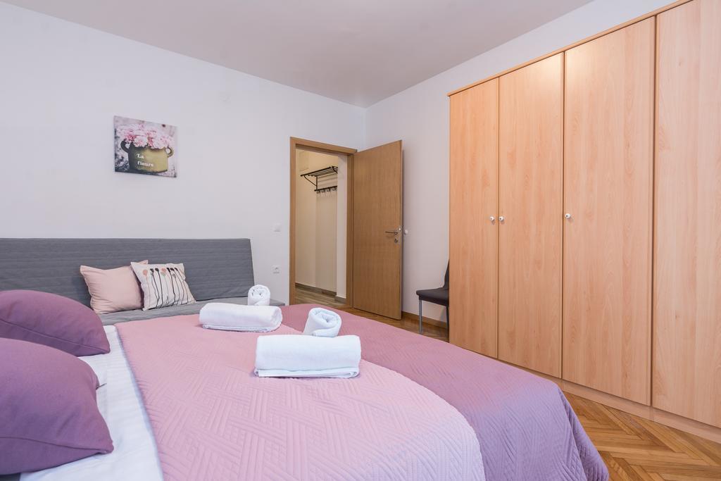 Melita Center Apartment Zadar Exteriör bild
