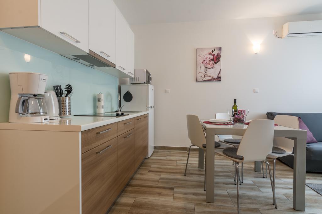 Melita Center Apartment Zadar Exteriör bild
